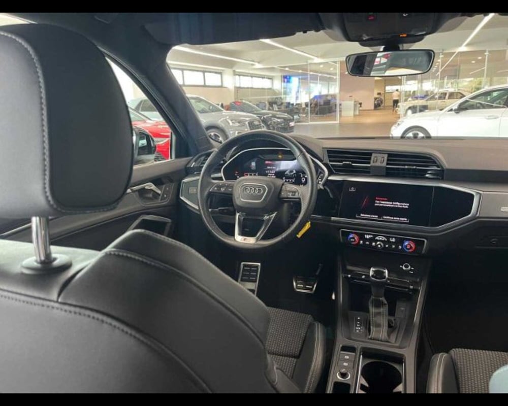 Audi Q3 Sportback usata a Bologna (9)