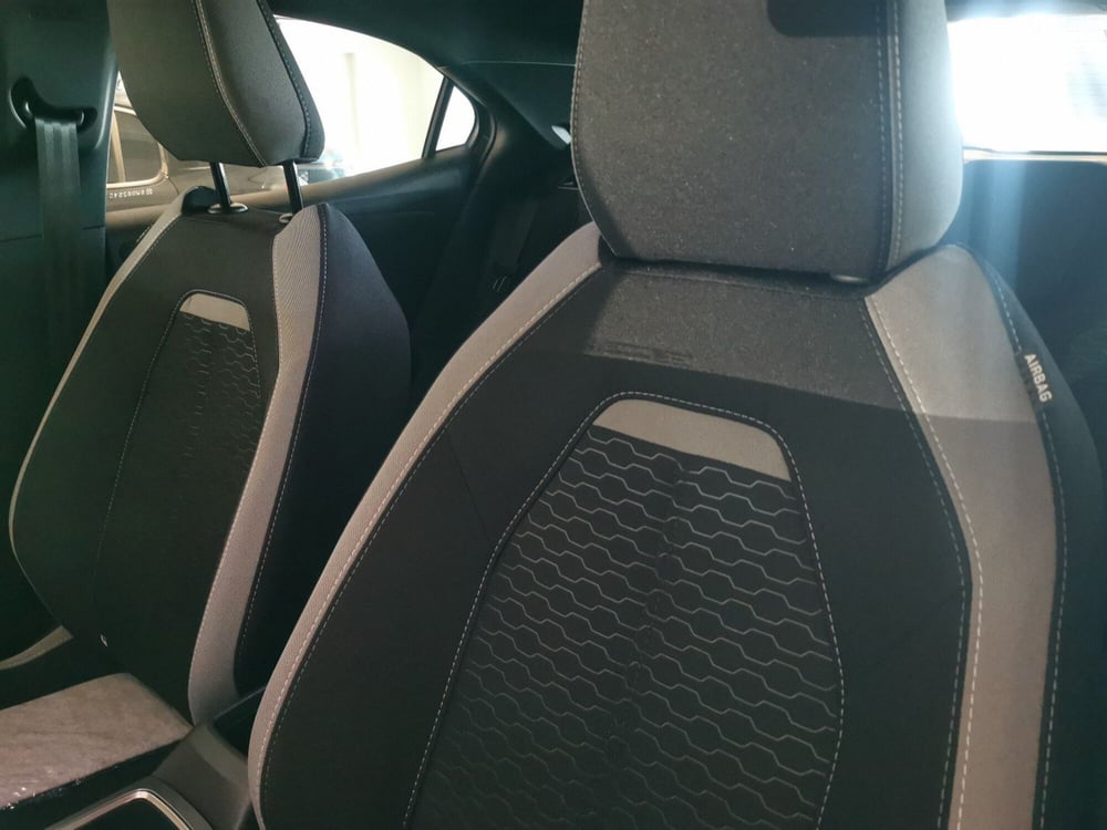 Opel Mokka nuova a Taranto (10)