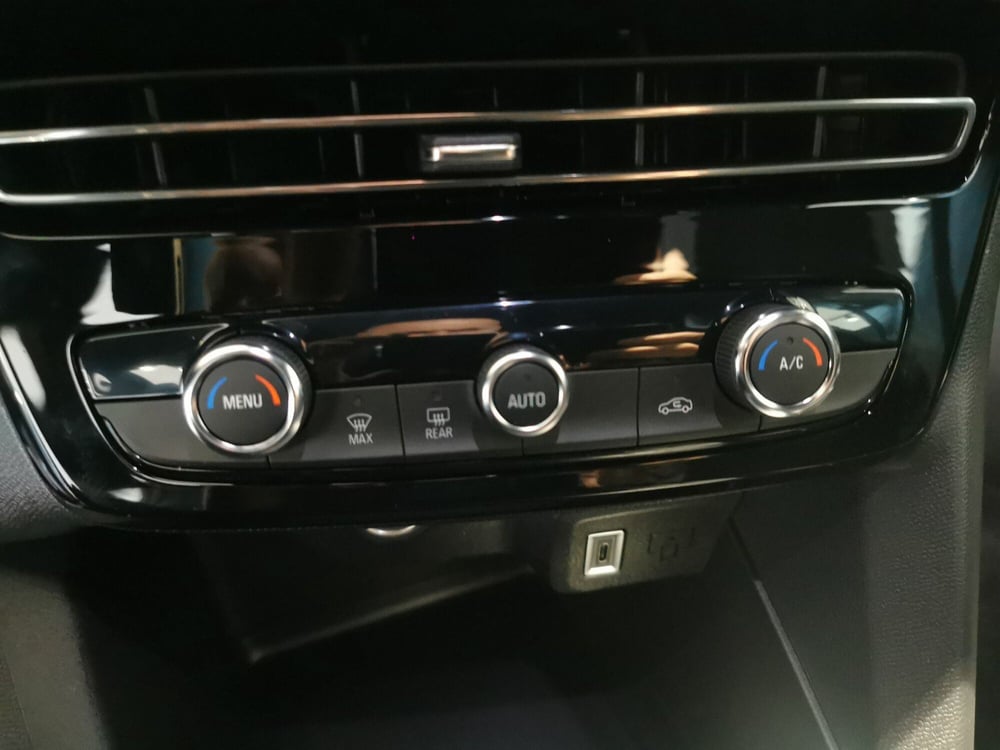 Opel Mokka nuova a Taranto (14)