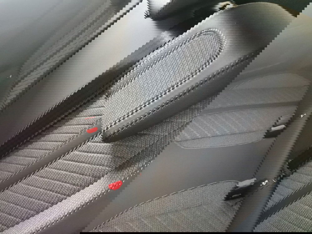 Peugeot 2008 nuova a Taranto (11)