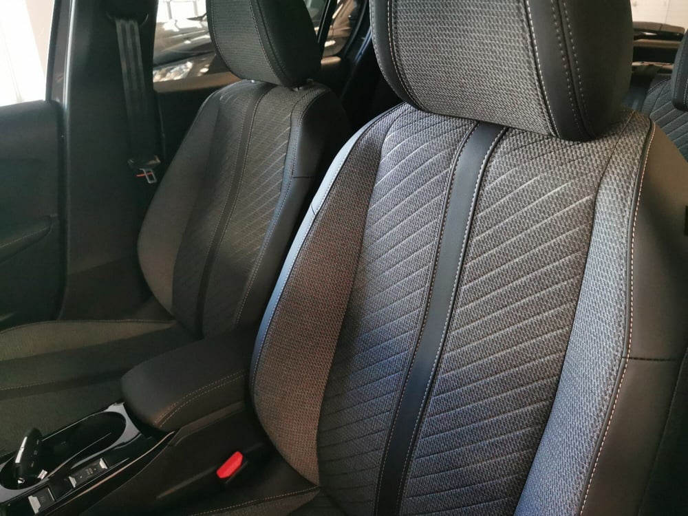 Peugeot 208 nuova a Taranto (7)