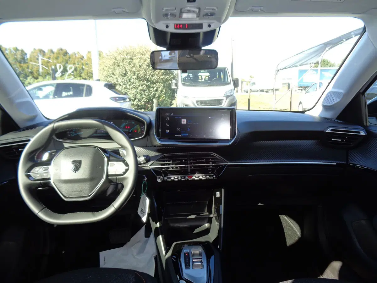 Peugeot 208 nuova a Treviso (11)