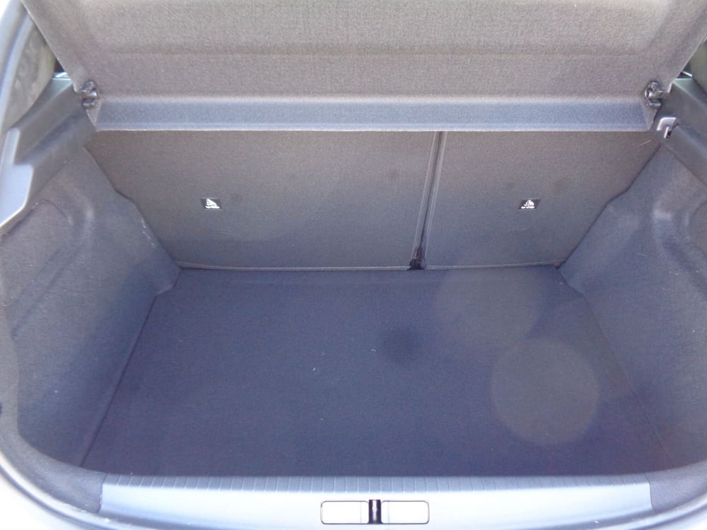 Peugeot 208 nuova a Treviso (16)