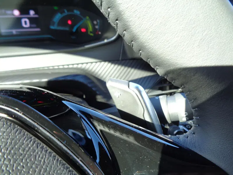 Peugeot 208 nuova a Treviso (19)