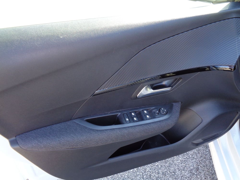 Peugeot 208 nuova a Treviso (7)