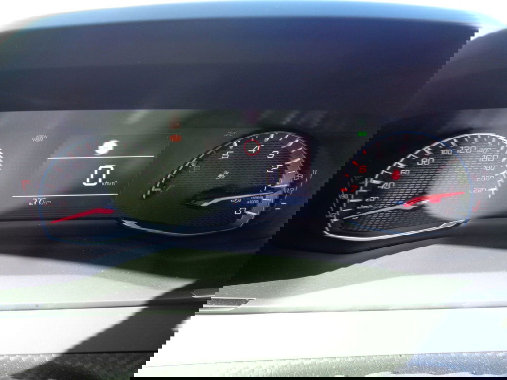 Peugeot 2008 nuova a Treviso (10)