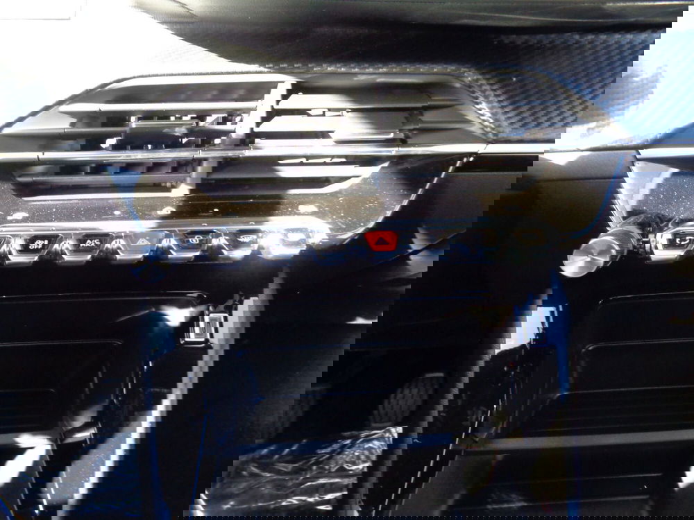Peugeot 2008 nuova a Treviso (14)
