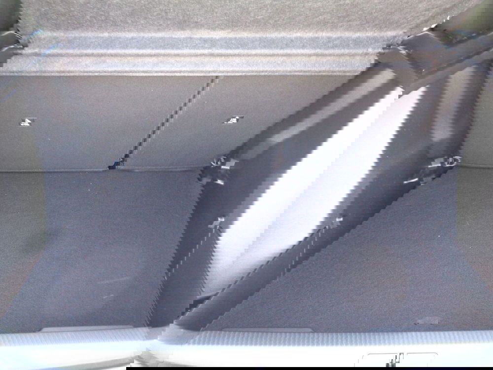 Peugeot 2008 nuova a Treviso (15)