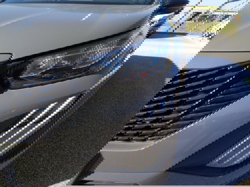 Peugeot 2008 nuova a Treviso (5)