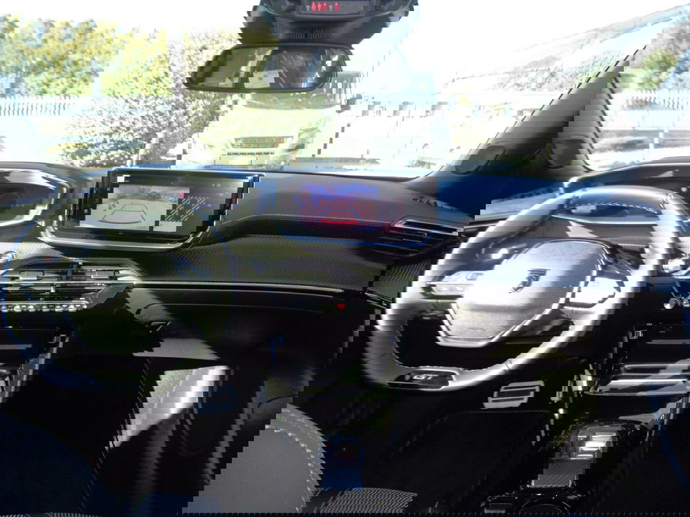 Peugeot 2008 nuova a Treviso (12)