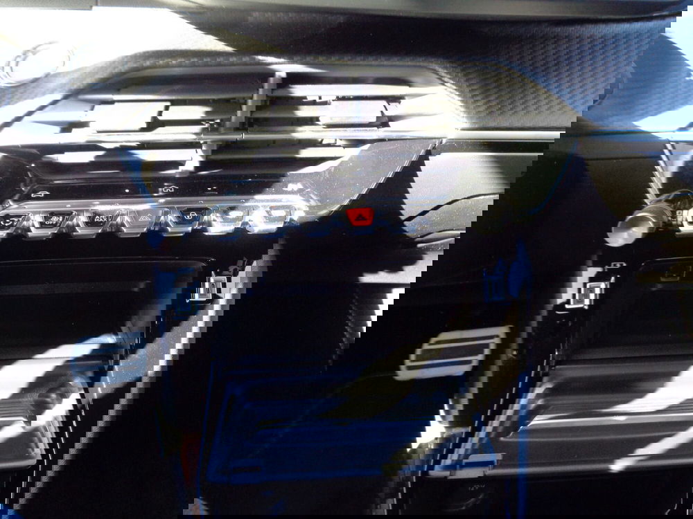 Peugeot 2008 nuova a Treviso (16)