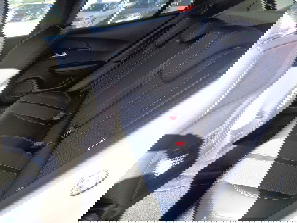 Peugeot 2008 nuova a Treviso (10)