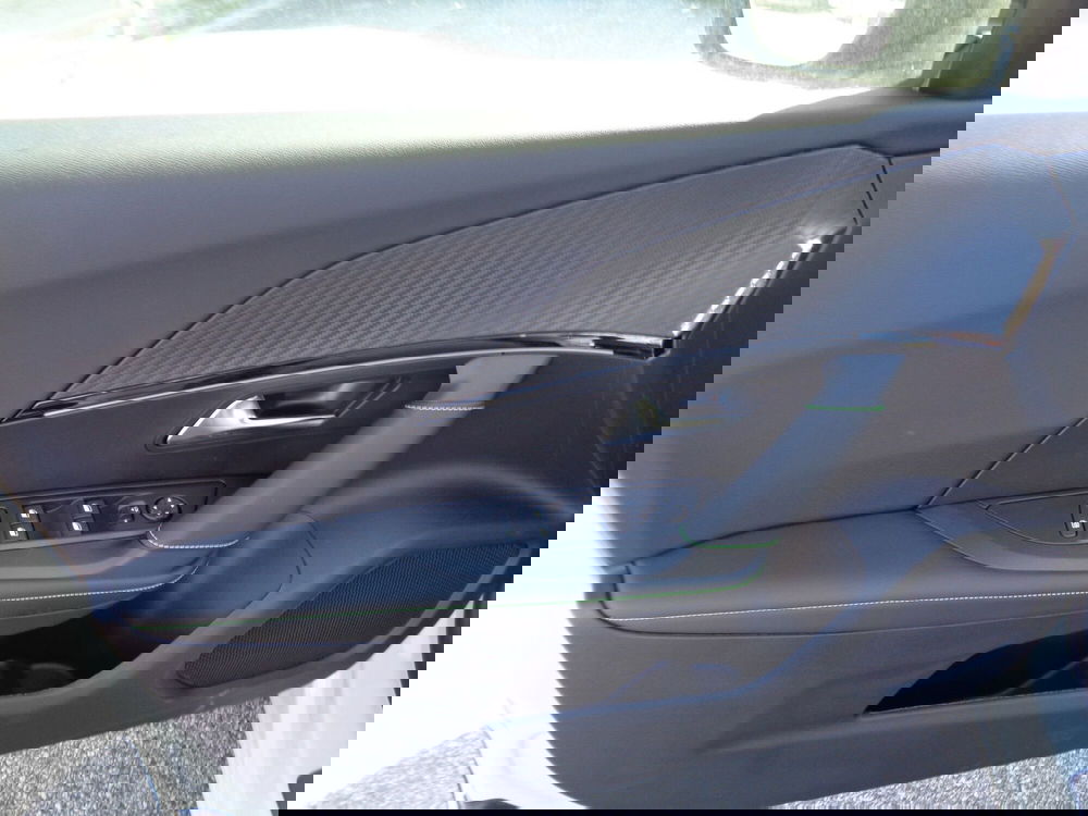 Peugeot 2008 nuova a Treviso (8)