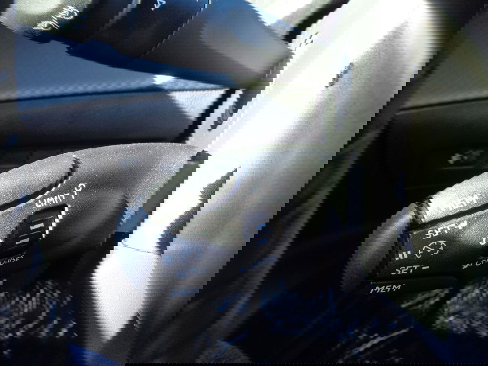 Peugeot 2008 nuova a Treviso (17)