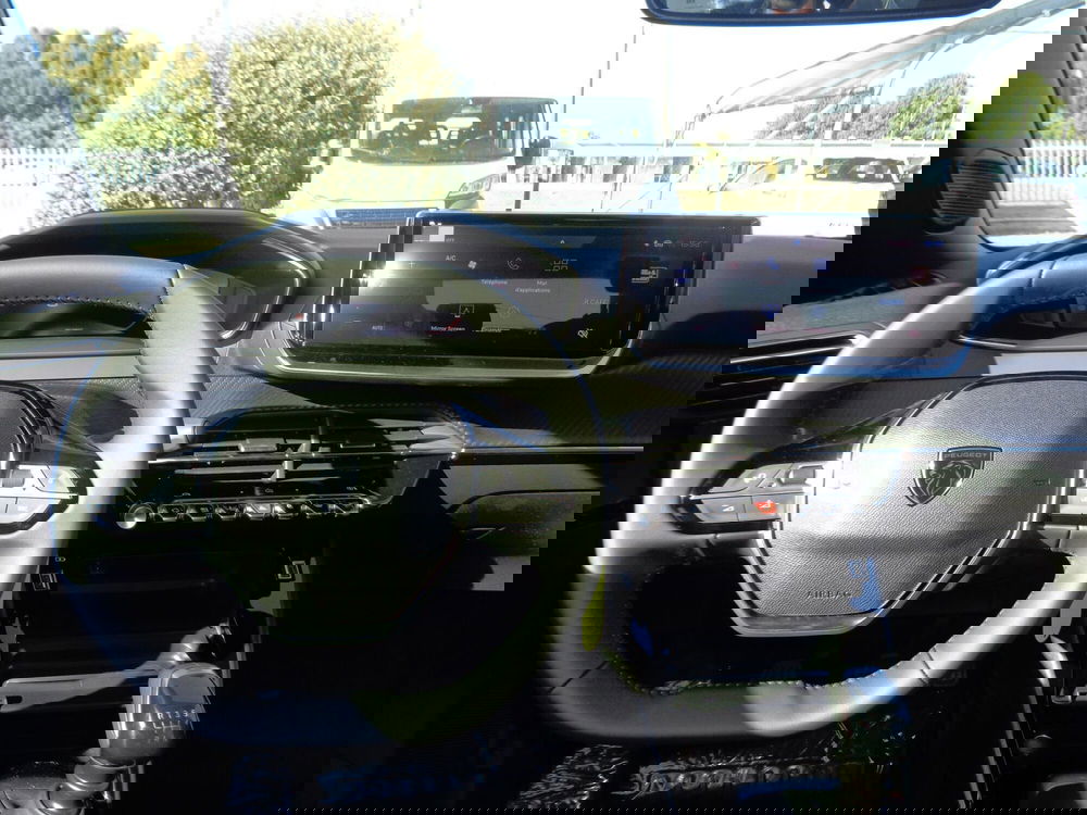 Peugeot 2008 nuova a Treviso (11)