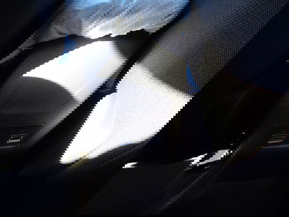 Peugeot 2008 nuova a Treviso (17)