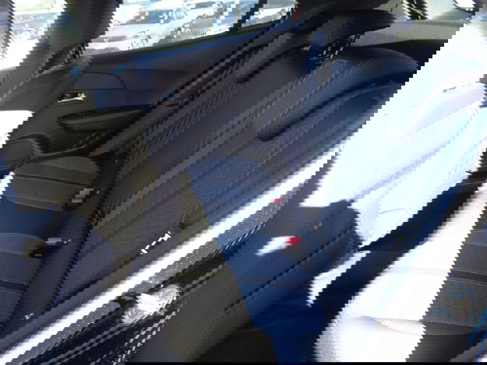 Peugeot 2008 nuova a Treviso (8)