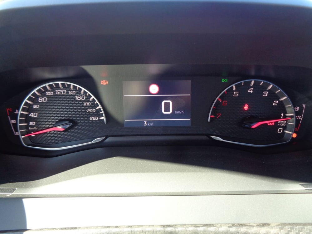 Peugeot 208 nuova a Treviso (10)