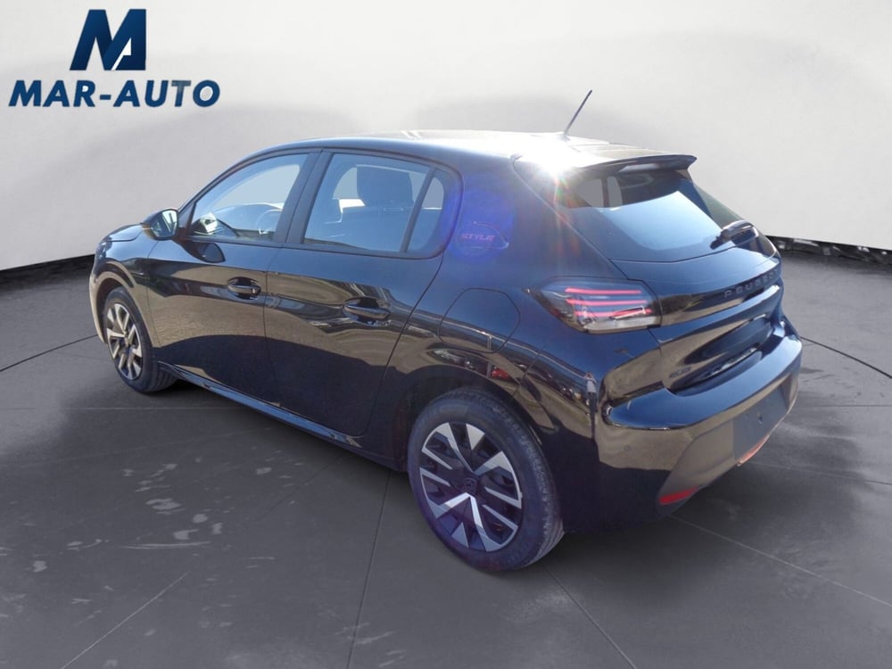 Peugeot 208 nuova a Treviso (2)