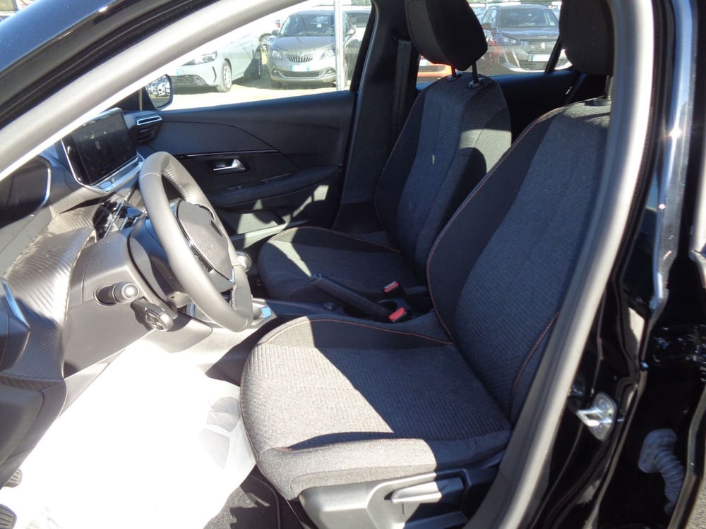 Peugeot 208 nuova a Treviso (8)