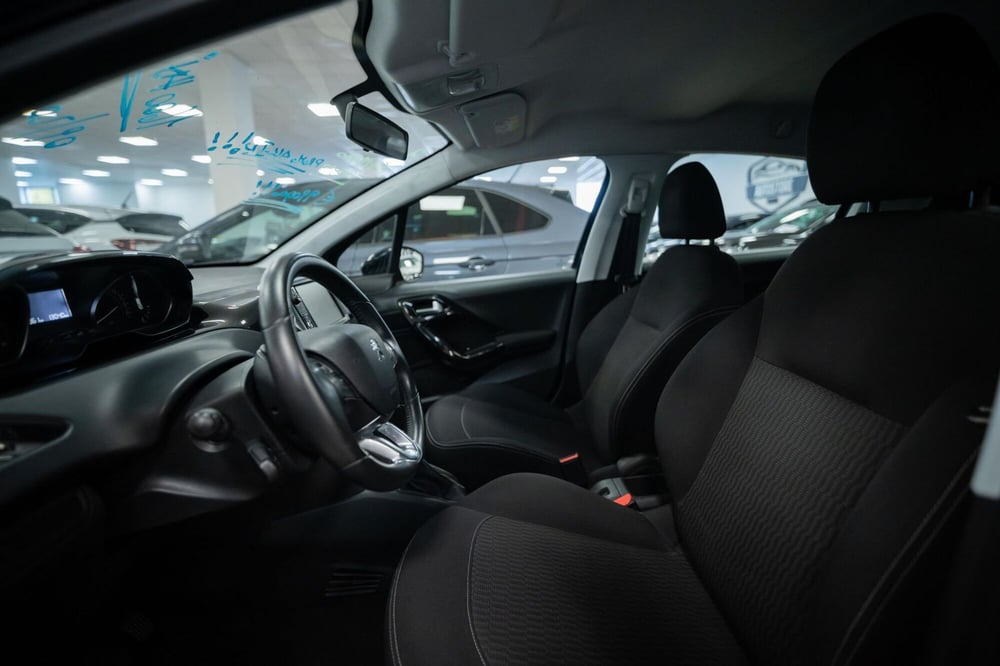 Peugeot 208 usata a Torino (7)