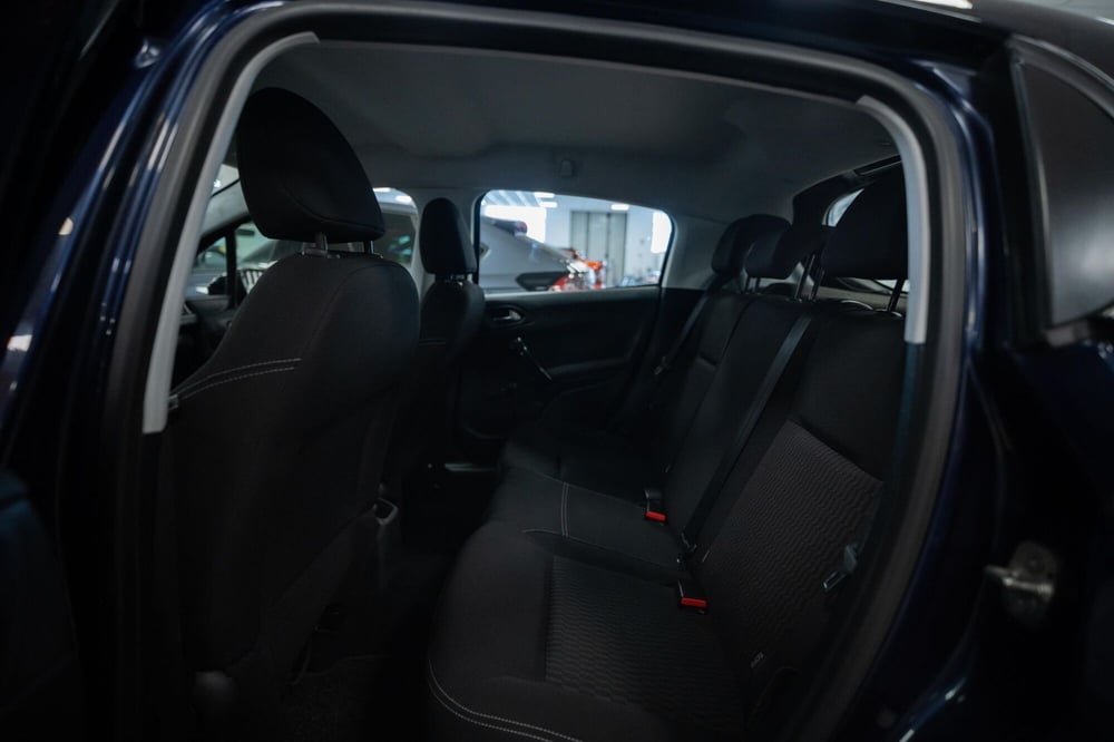 Peugeot 208 usata a Torino (8)