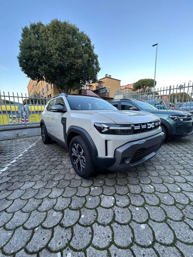 Dacia Duster nuova a Firenze