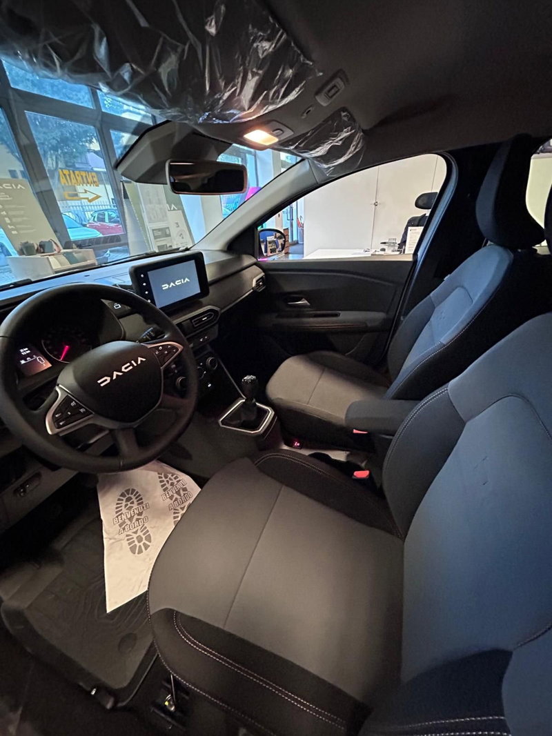 Dacia Sandero nuova a Firenze (2)