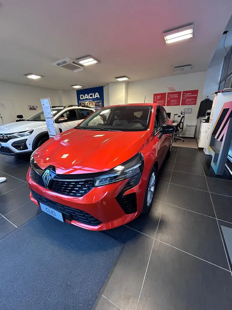 Renault Clio nuova a Firenze