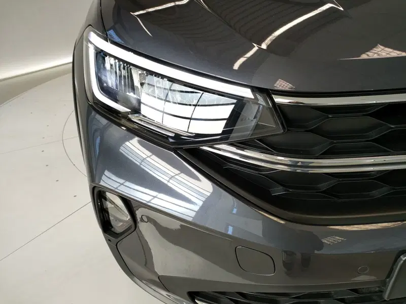 Volkswagen Taigo nuova a Bologna (8)