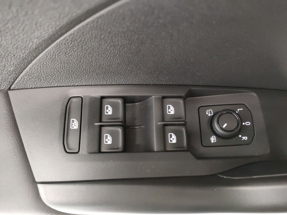 Volkswagen T-Cross nuova a Bologna (8)
