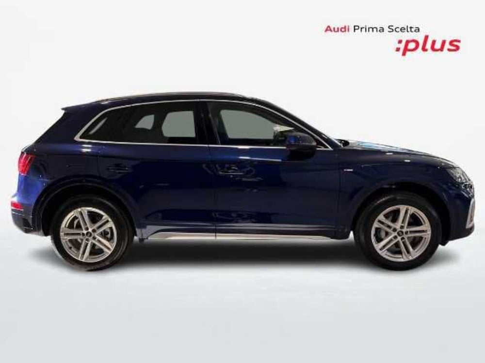 Audi Q5 Sportback nuova a Pistoia (12)