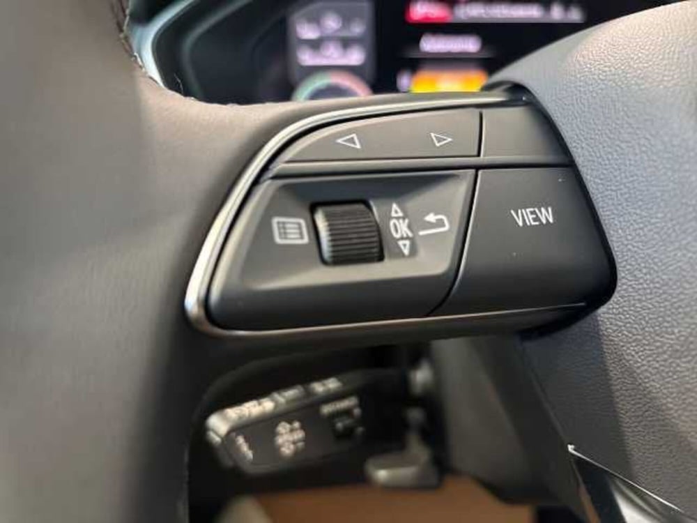 Audi Q5 Sportback nuova a Pistoia (5)