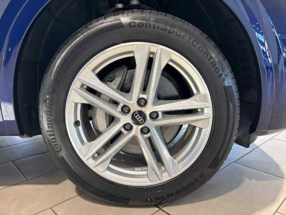 Audi Q5 Sportback nuova a Pistoia (7)