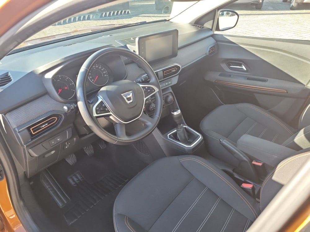 Dacia Sandero usata a Lucca (7)