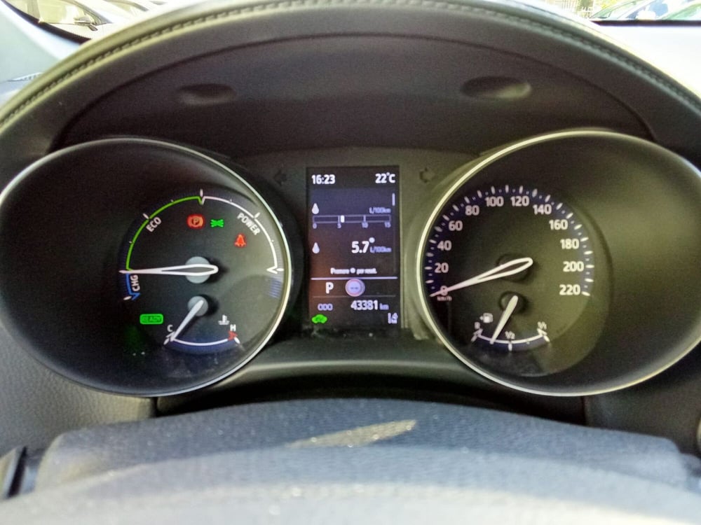 Toyota Toyota C-HR usata a Rimini (11)