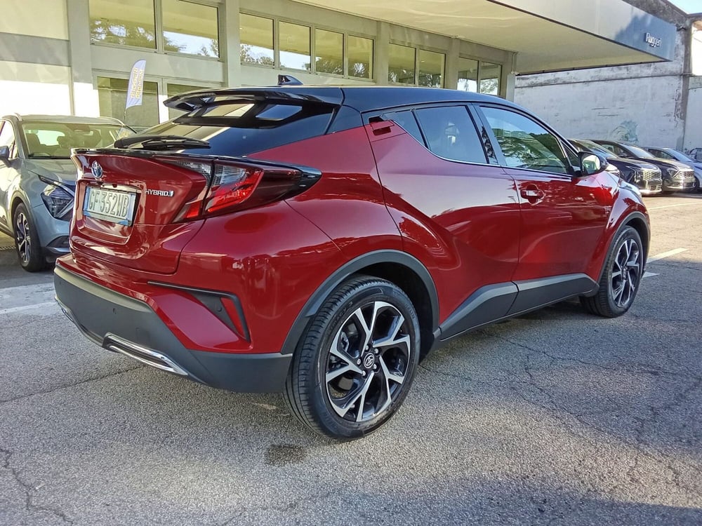 Toyota Toyota C-HR usata a Rimini (6)