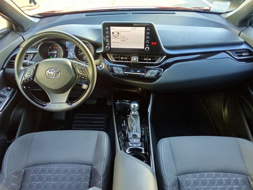 Toyota Toyota C-HR usata a Rimini (9)