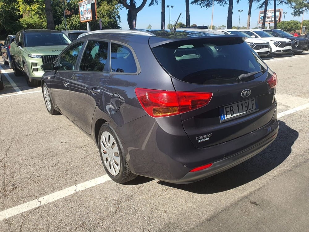 Kia cee'd Sport Wagon usata a Rimini (7)