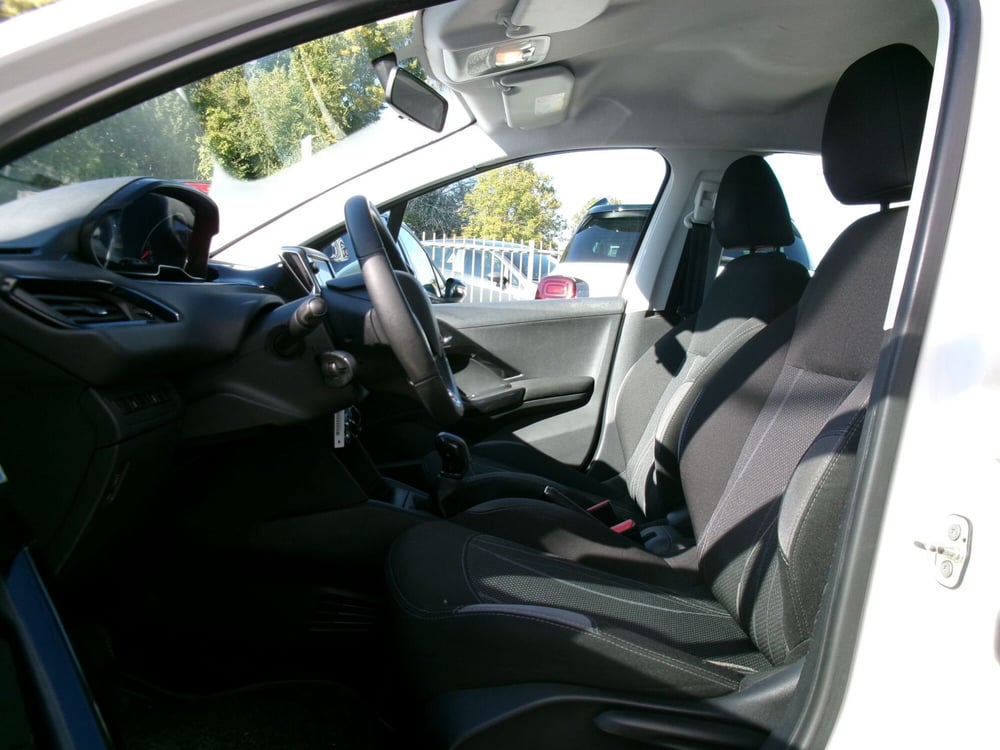 Peugeot 208 usata a Venezia (10)