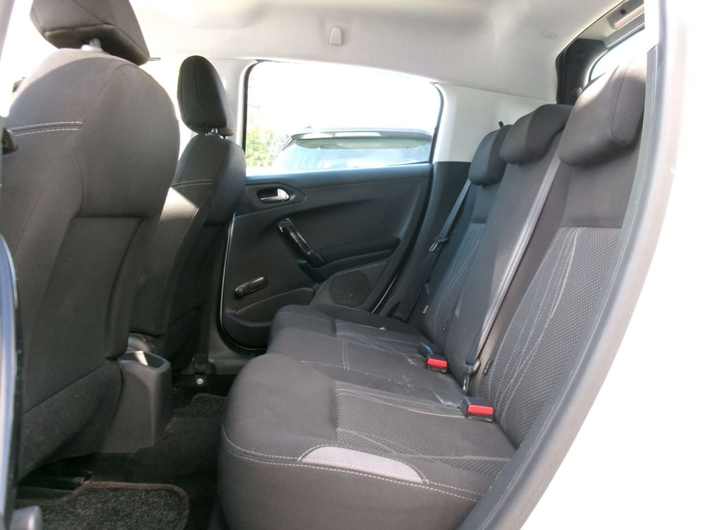 Peugeot 208 usata a Venezia (11)