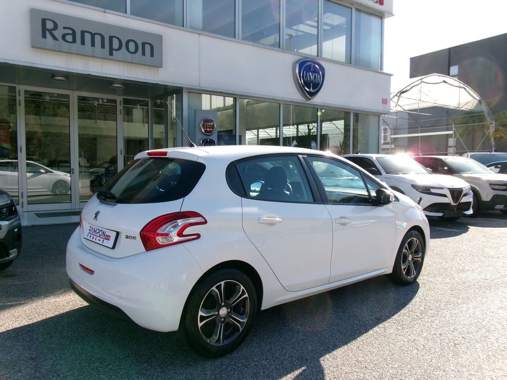 Peugeot 208 usata a Venezia (3)
