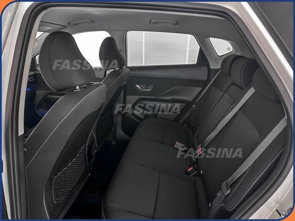 Hyundai Kona nuova a Milano (11)