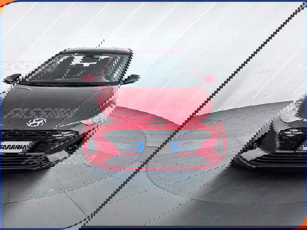 Hyundai i10 nuova a Milano (2)