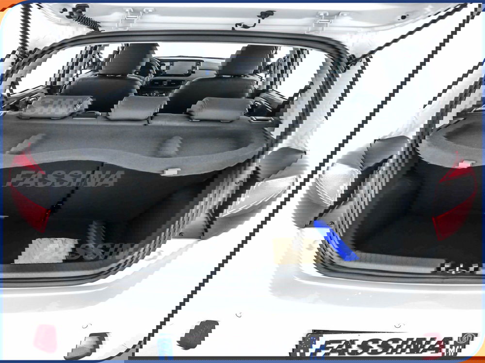 Hyundai i10 nuova a Milano (10)