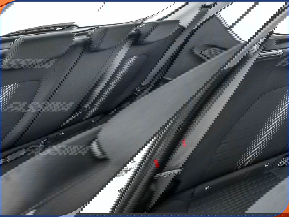 Hyundai i10 nuova a Milano (11)