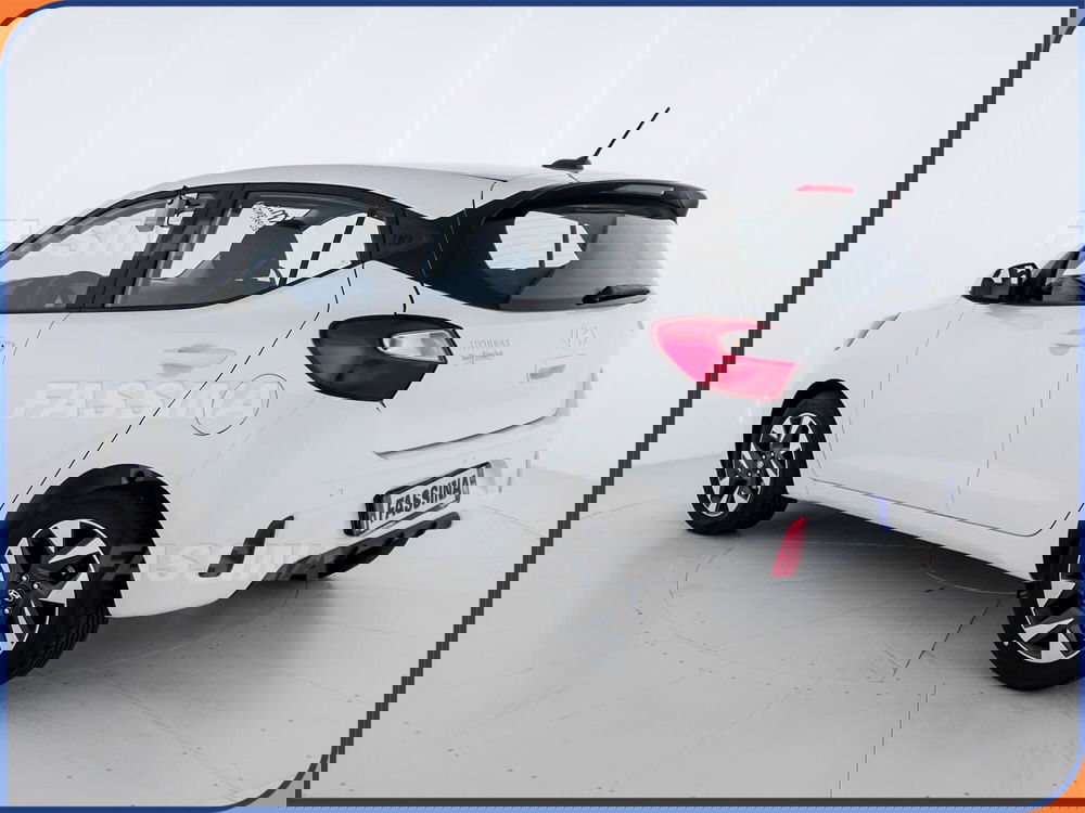 Hyundai i10 nuova a Milano (4)