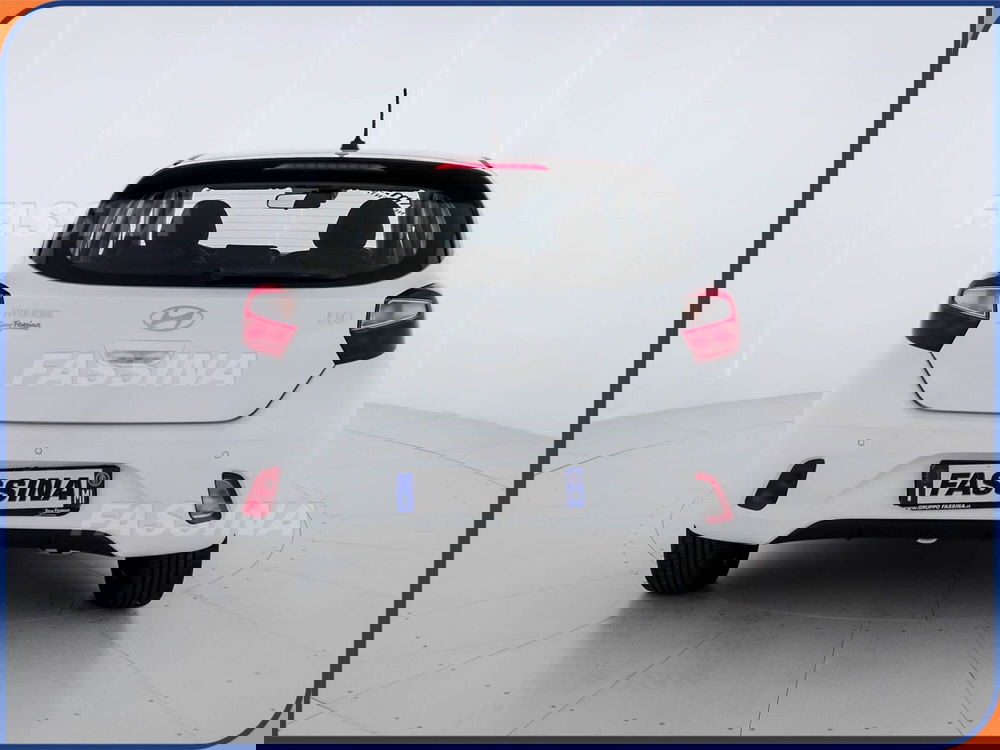 Hyundai i10 nuova a Milano (5)