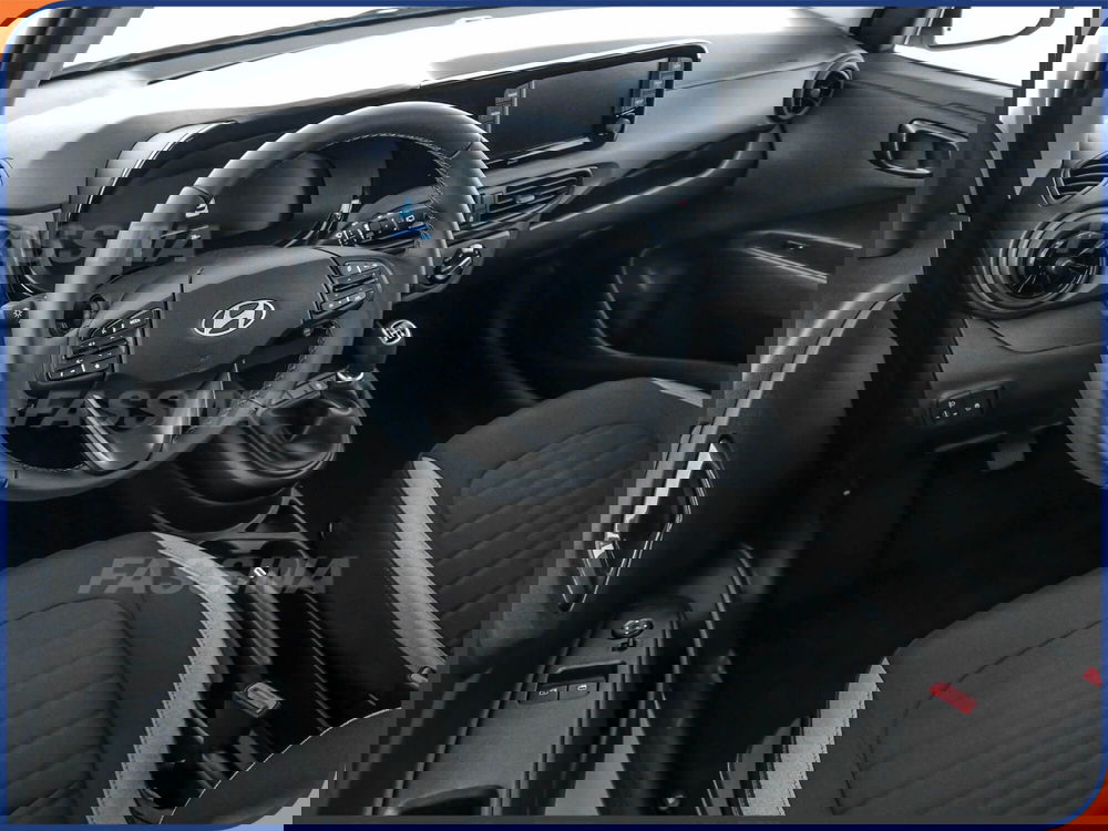 Hyundai i10 nuova a Milano (8)