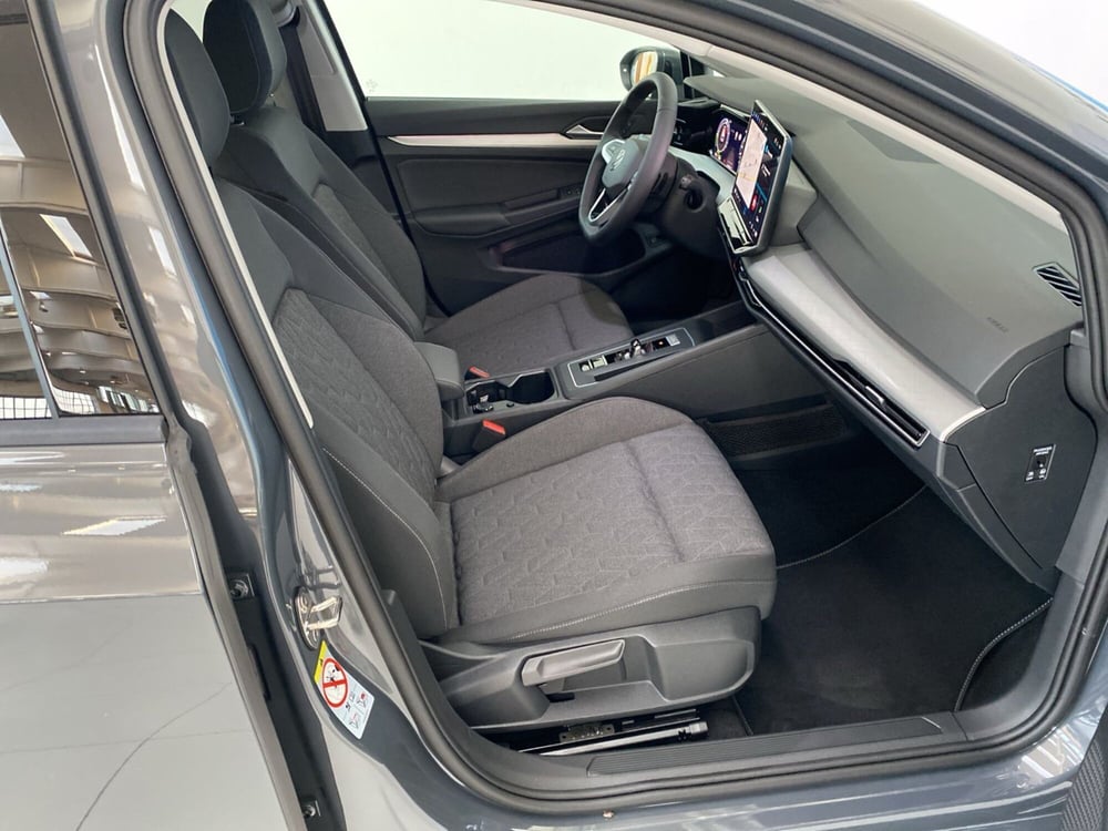 Volkswagen Golf nuova a Lodi (6)
